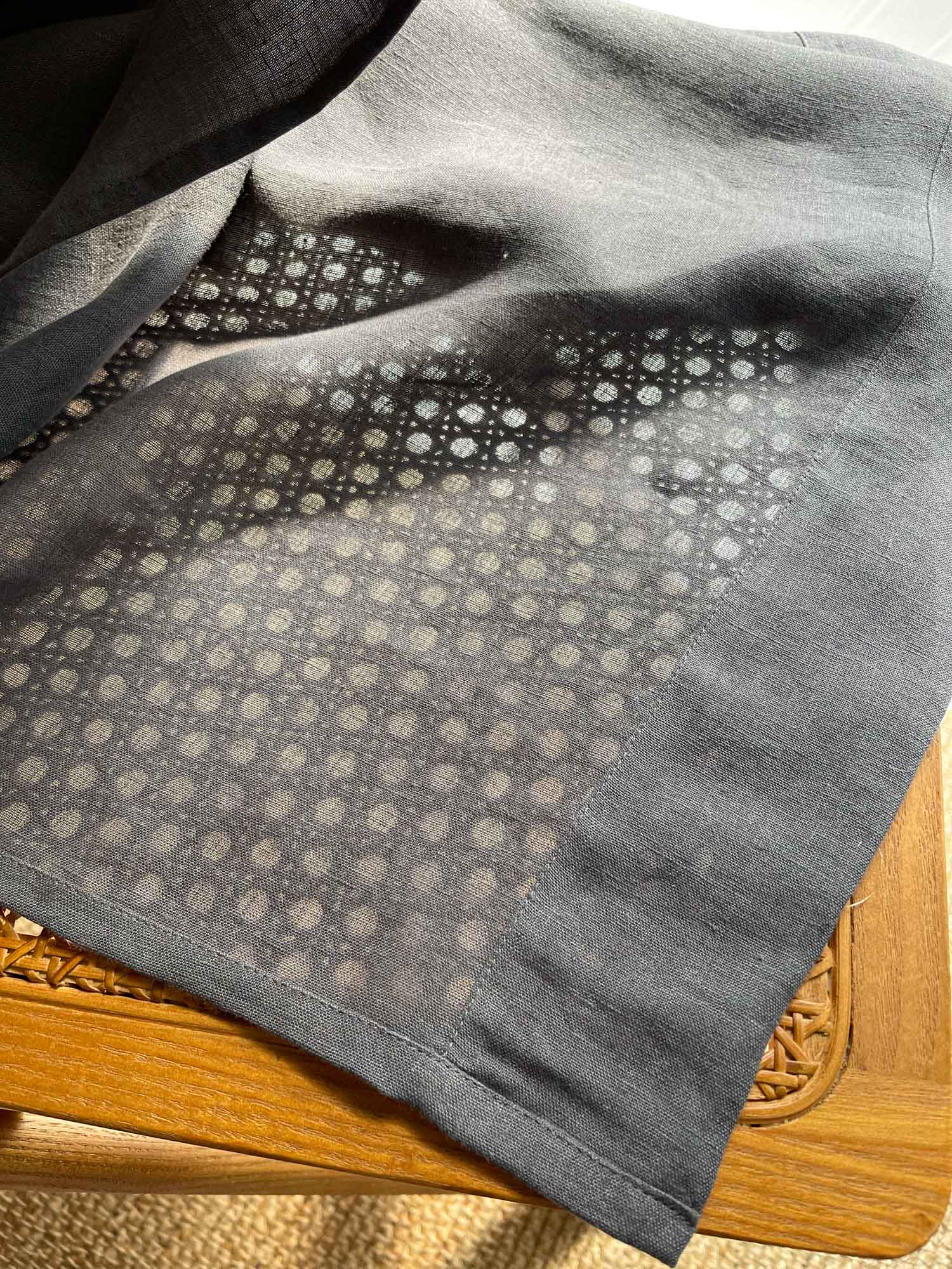 Middenzware linnen gordijnen – Donkergrijs, set van 2