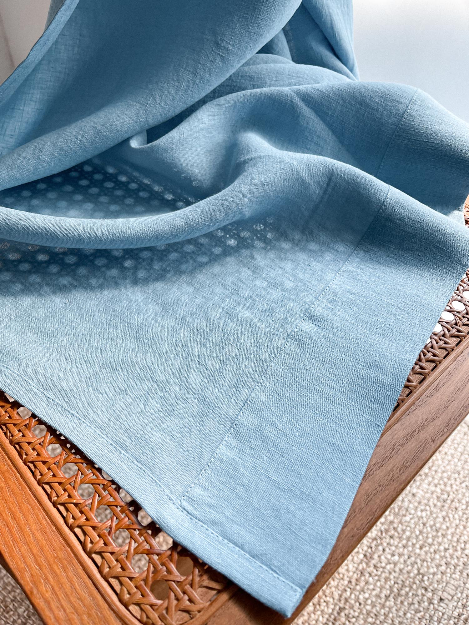 Middenzware linnen gordijnen – Lichtblauw, set van 2