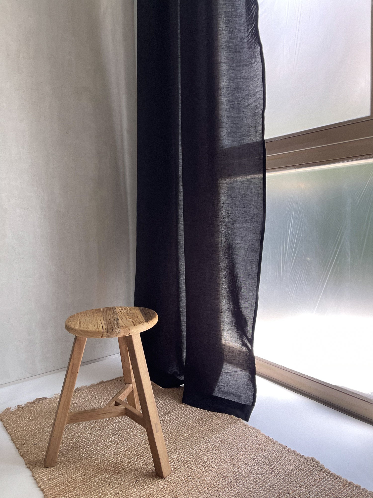 Middenzware linnen gordijnen – Zwart, set van 2