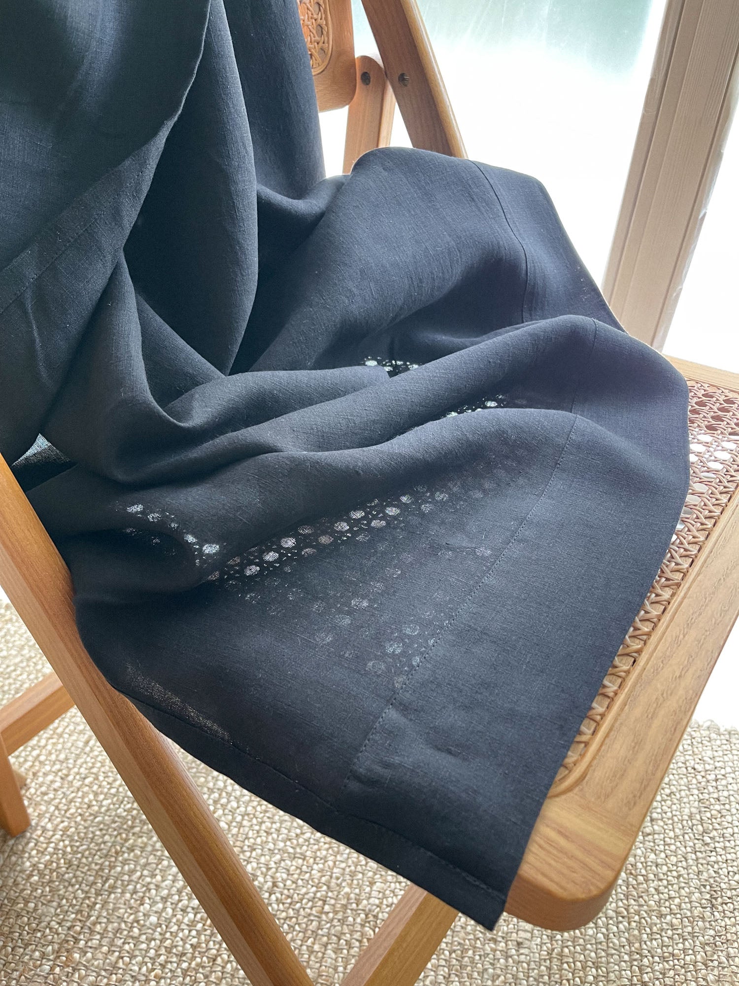 Middenzware linnen gordijnen – Zwart, set van 2