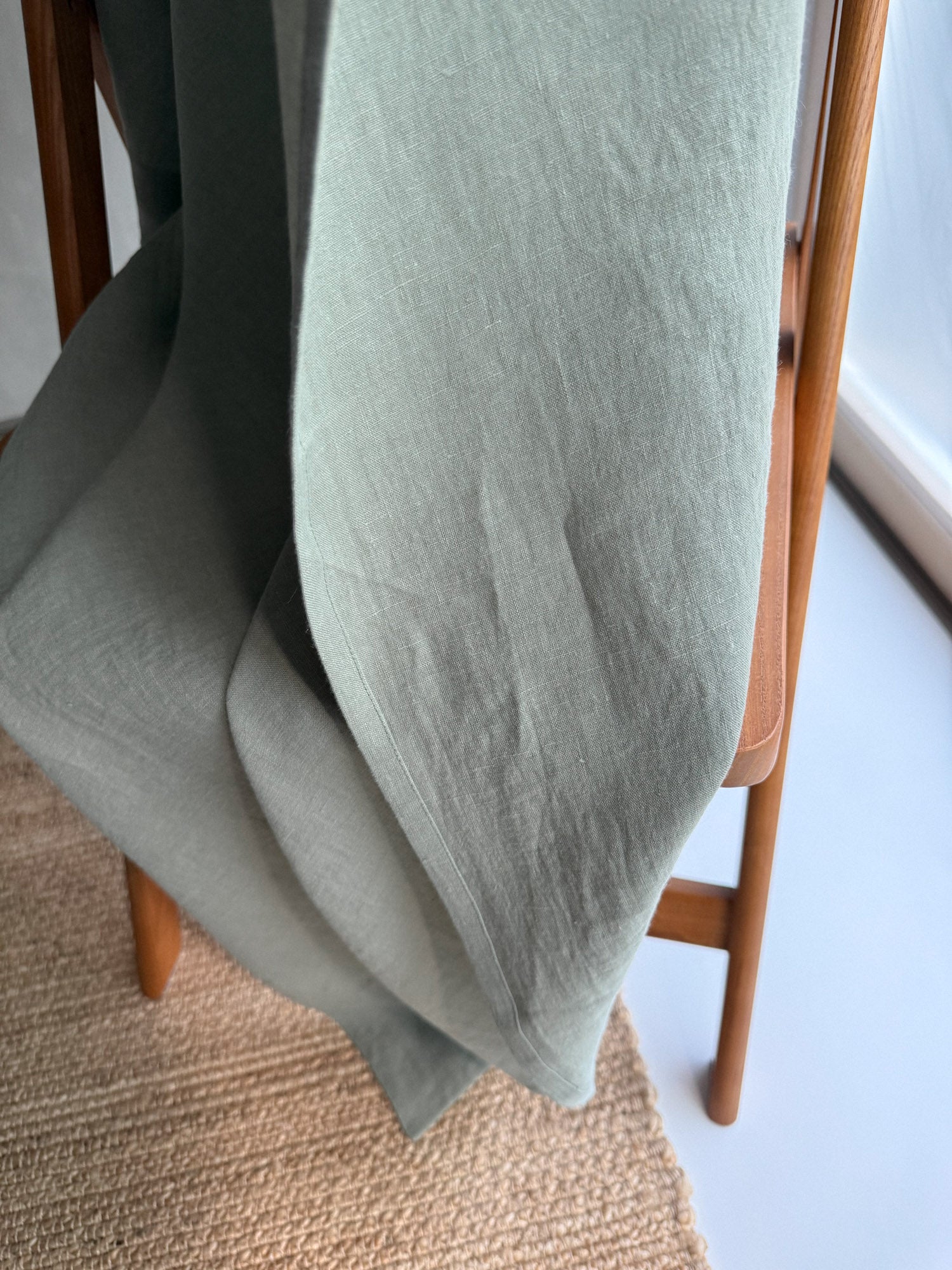 Middenzware linnen gordijnen – Saliegroen, set van 2