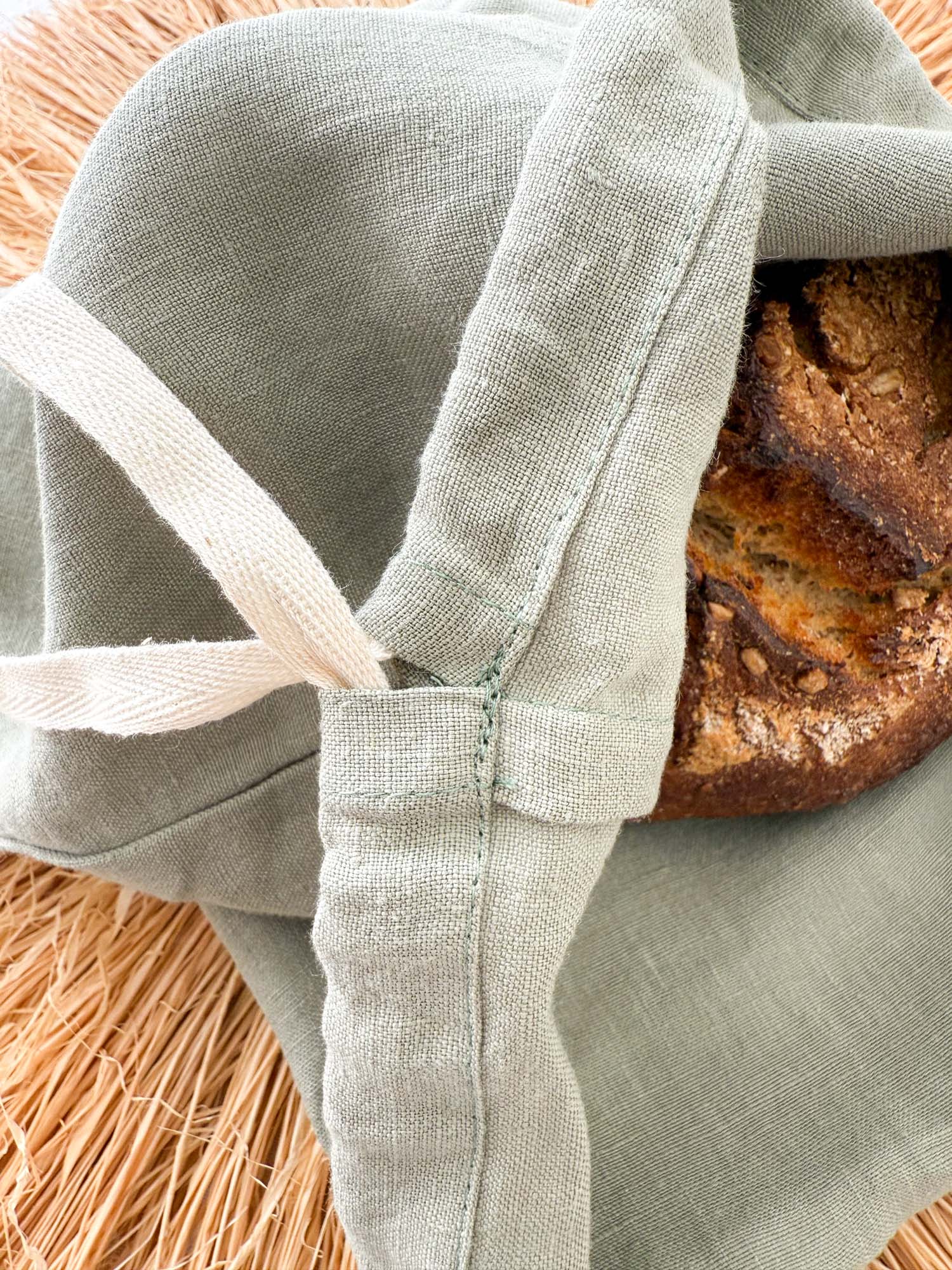 Saliegroen Linnen Broodzak