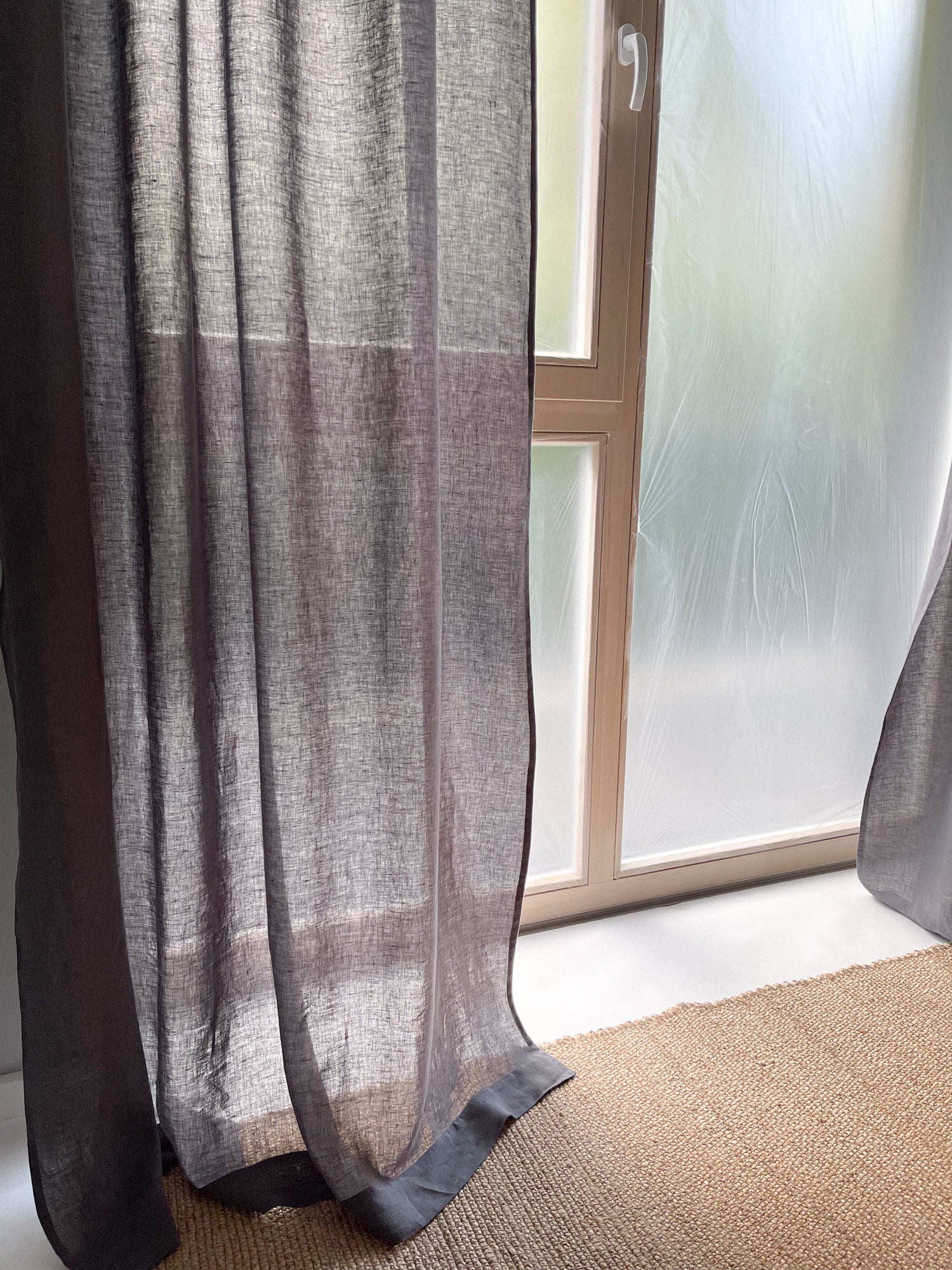 Middenzware linnen gordijnen – Donkergrijs, set van 2