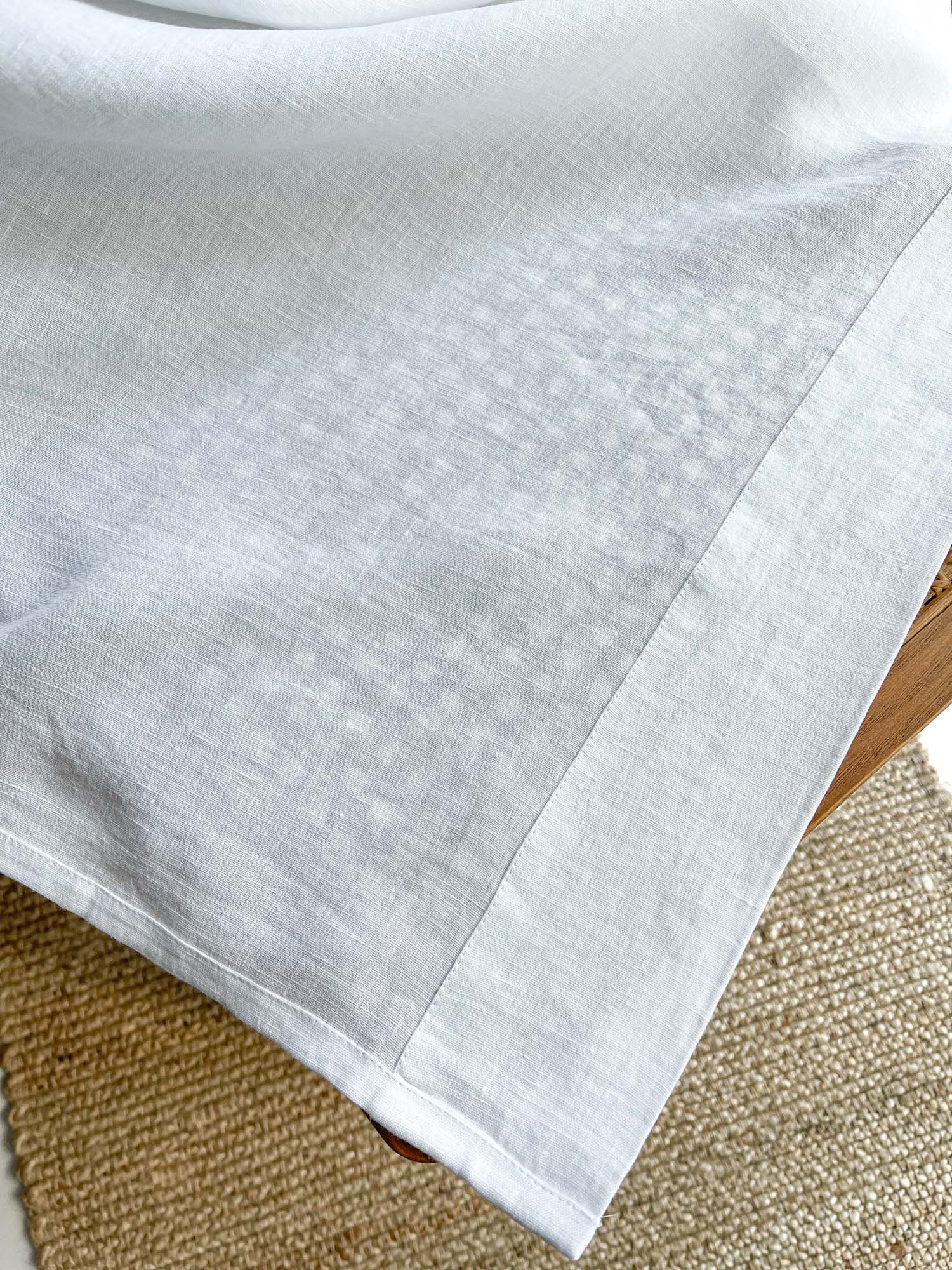 Middenzware linnen gordijnen – Wit, set van 2