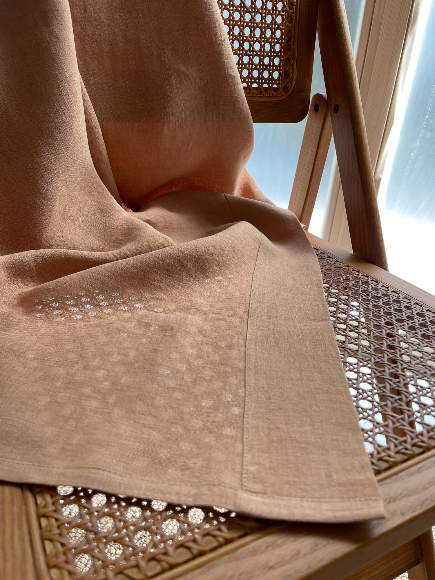 Middenzware linnen gordijnen – Tan, set van 2